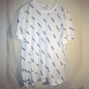 Calvin Klein T-shirt